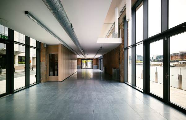 1320 04A G6P LLA WEST 02 copy